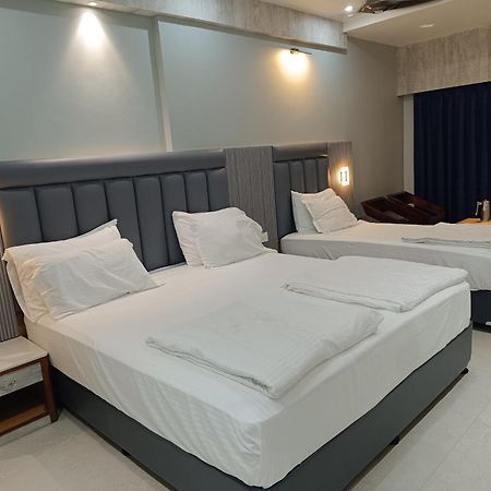 Hotel Lee Garden Near To Blue Flag Beach 500 Mtrs Puri Exterior photo