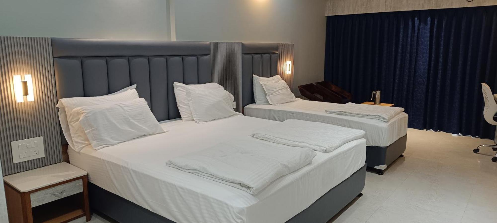 Hotel Lee Garden Near To Blue Flag Beach 500 Mtrs Puri Exterior photo